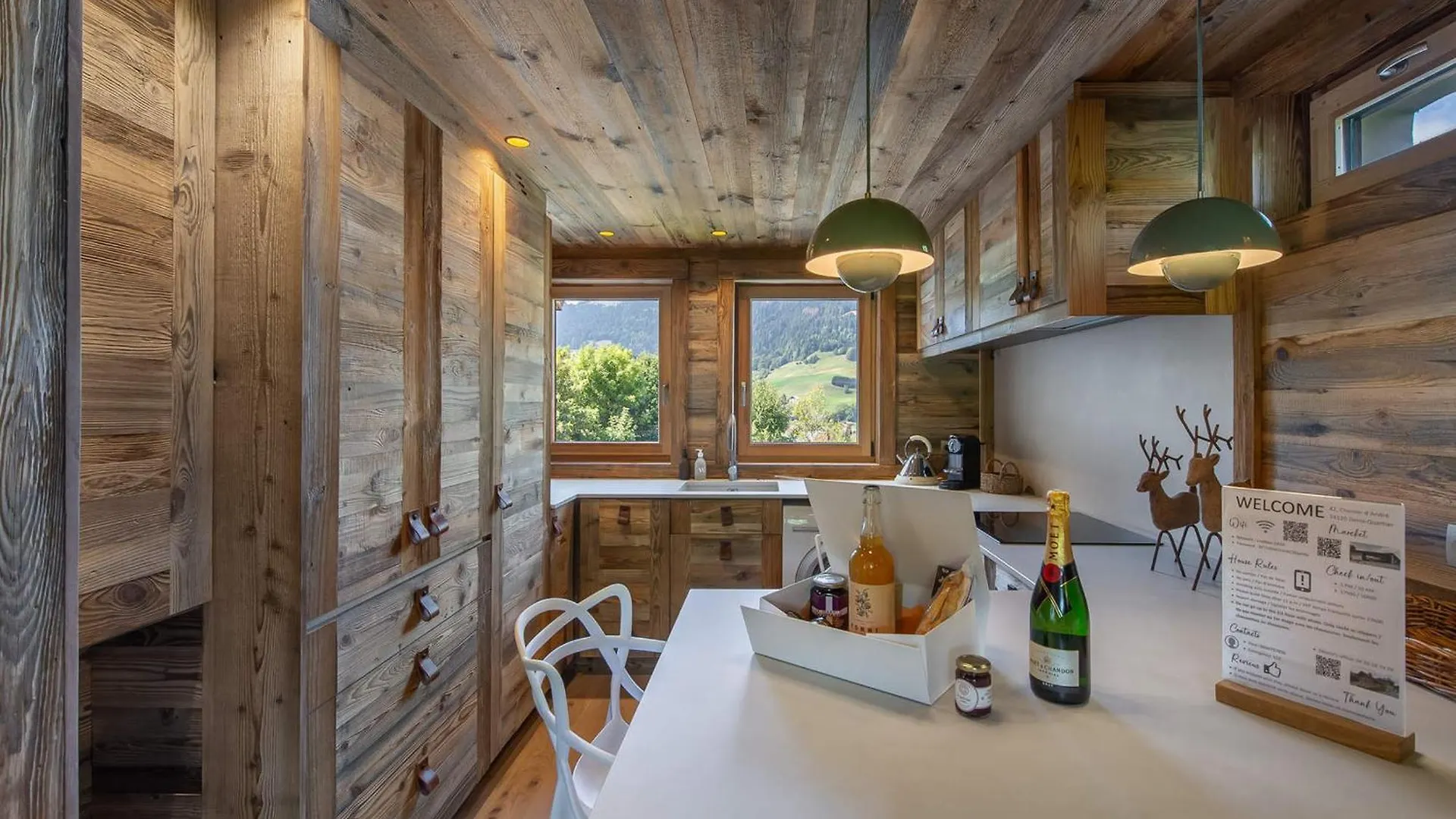 Appartement Renove Pres Des Remontees Mecaniques Et Du Centre, Avec Terrasse Et Parking Couvert - Fr-1-569-126 Megeve Apartment